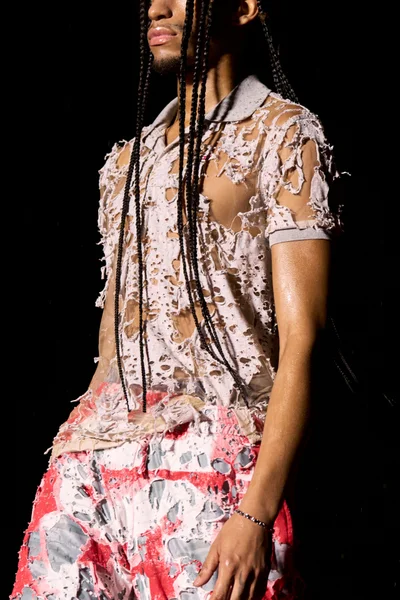 Look 10